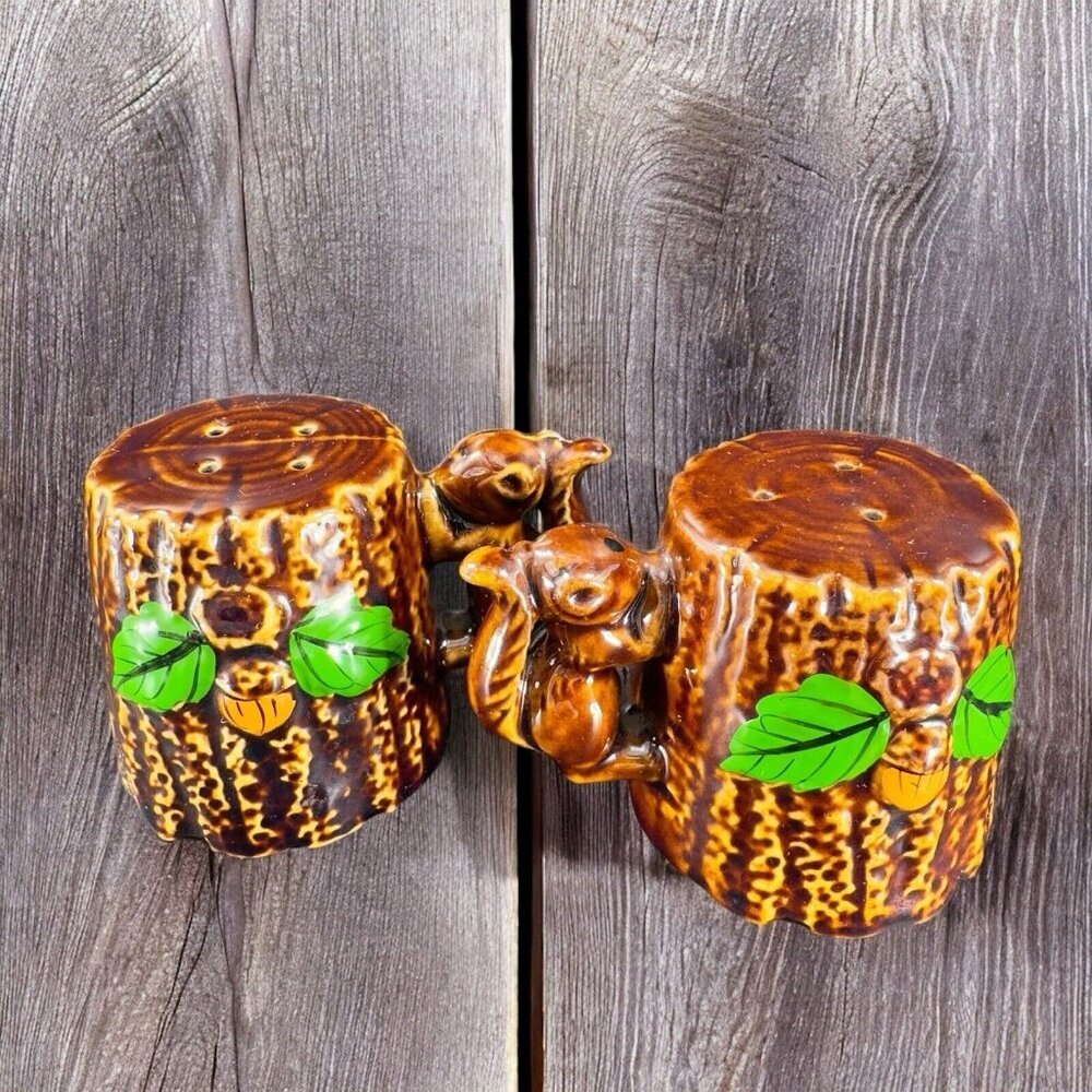 Vintage Ceramic Squirrel Tree Mt Rushmore Souvenir Salt Pepper Shakers S Dakota